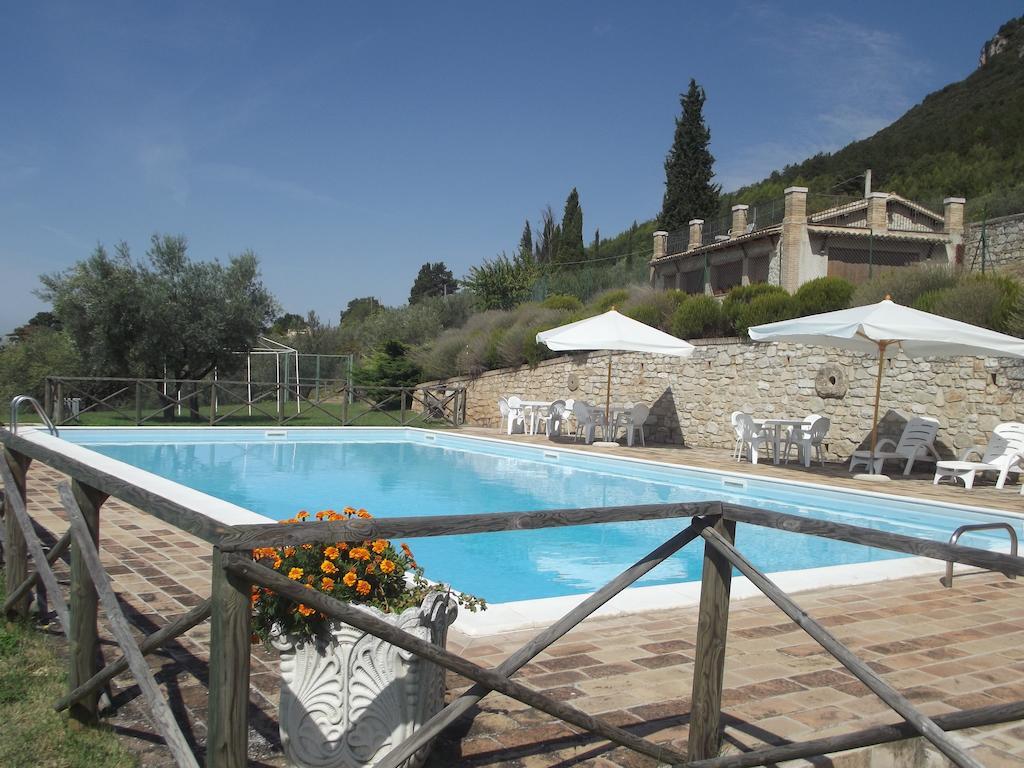 Agriturismo Villa Gabbiano Capodacqua  Bagian luar foto