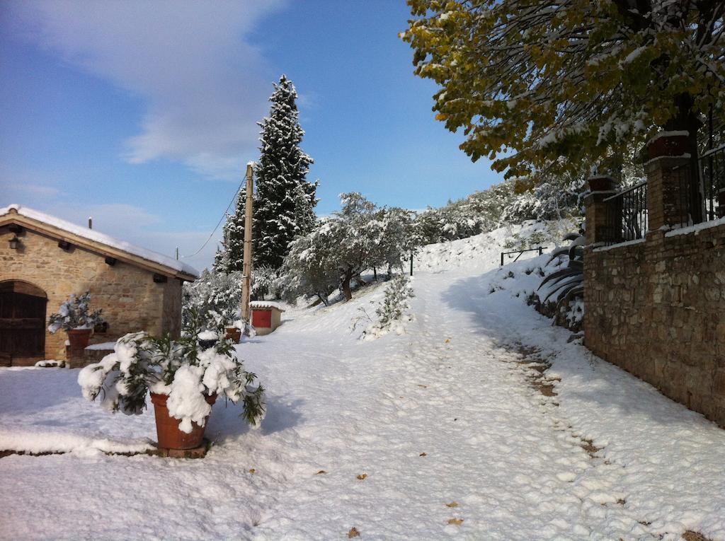 Agriturismo Villa Gabbiano Capodacqua  Bagian luar foto